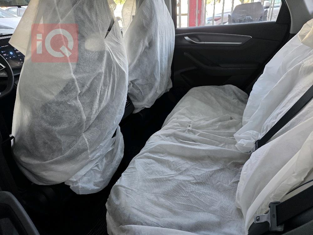 بي واي دي Qin Plus